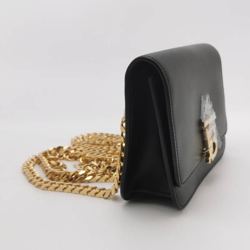 Burberry牛皮純色字母logo腰包胸包-3