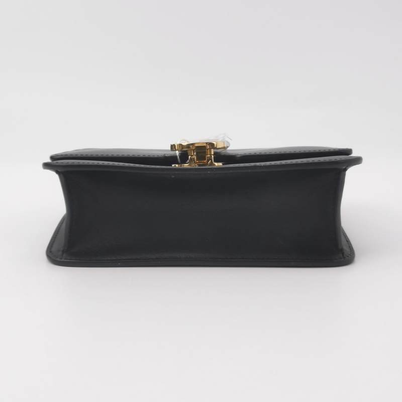 Burberry牛皮純色字母logo腰包胸包-5