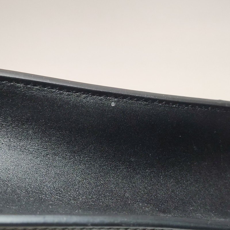 Burberry牛皮純色字母logo腰包胸包-18