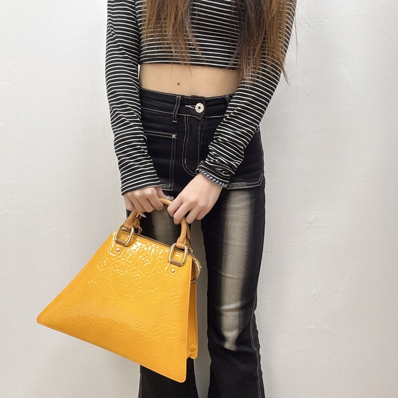 Lv 黃漆皮手提包-6