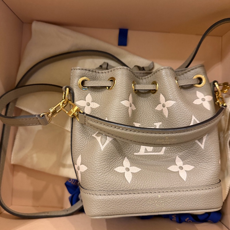 🎁LV nano noe 大象灰迷你水桶包 極極極新-1