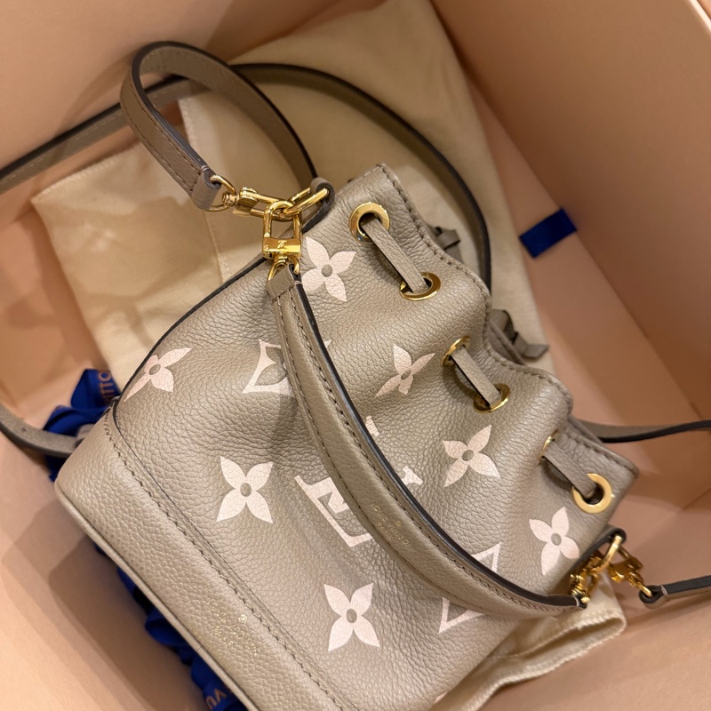 🎁LV nano noe 大象灰迷你水桶包 極極極新-2