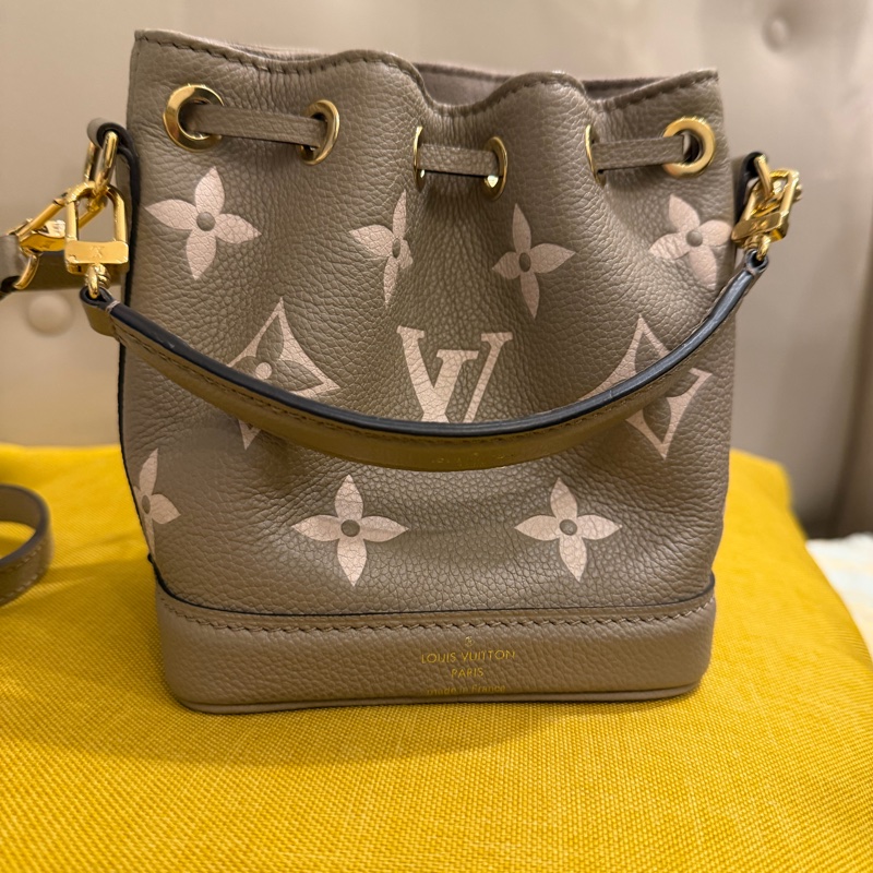 🎁LV nano noe 大象灰迷你水桶包 極極極新-3