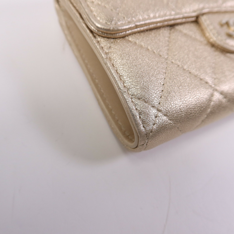 CHANEL 羊皮皮革Wallet金扣錢包-10