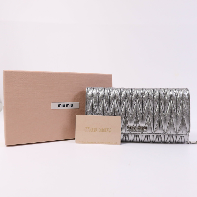 Miu Miu 羊皮皮革Long Wallet銀扣長錢包-7