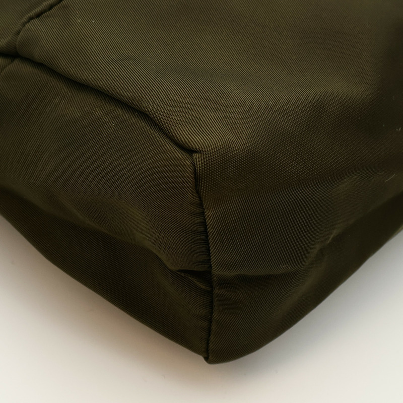 PRADA 尼龍Pouch手拿包-4