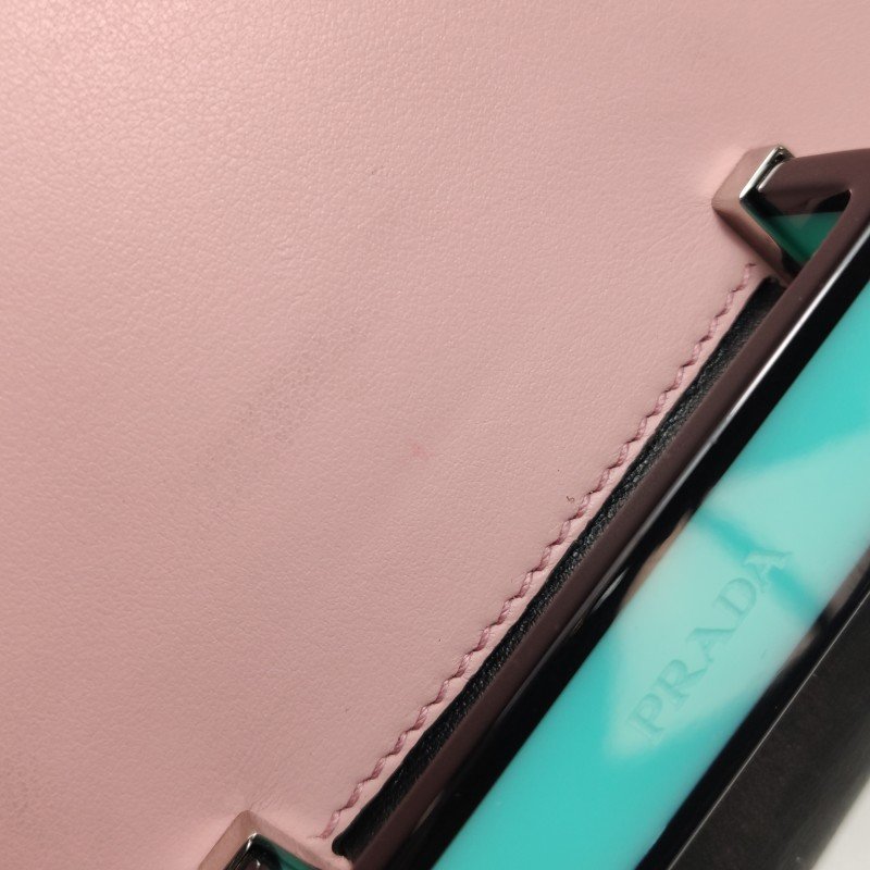 Prada Plex Ribbon中號牛皮拼色書封式插扣斜挎包單肩包-11