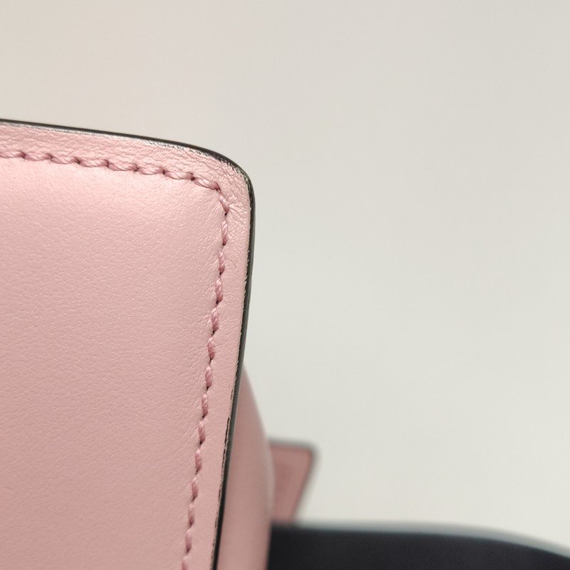 Prada Plex Ribbon中號牛皮拼色書封式插扣斜挎包單肩包-17