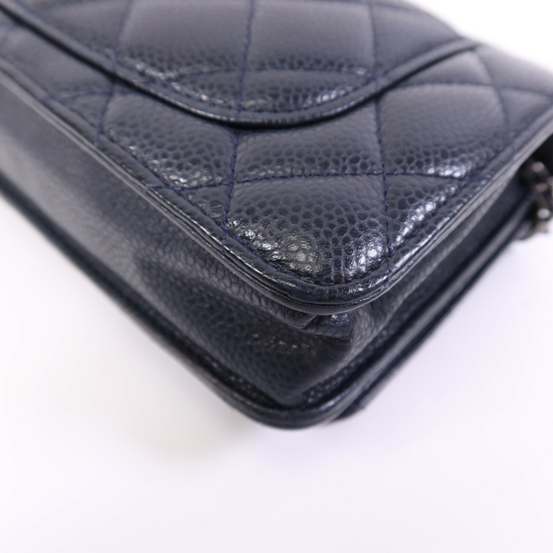 CHANEL 牛皮皮革WOC Wallet On Chain銀扣鏈帶肩背袋-11