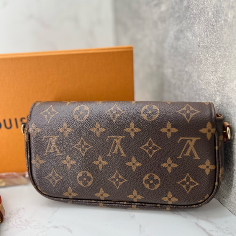 💗香緹國際精品💗 730 LV Ivy 晶片款 盒裝完整-7