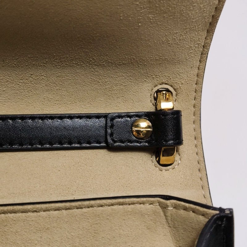 Fendi Kan I迷你牛皮Zucca印花鉚釘封扣單肩包-12