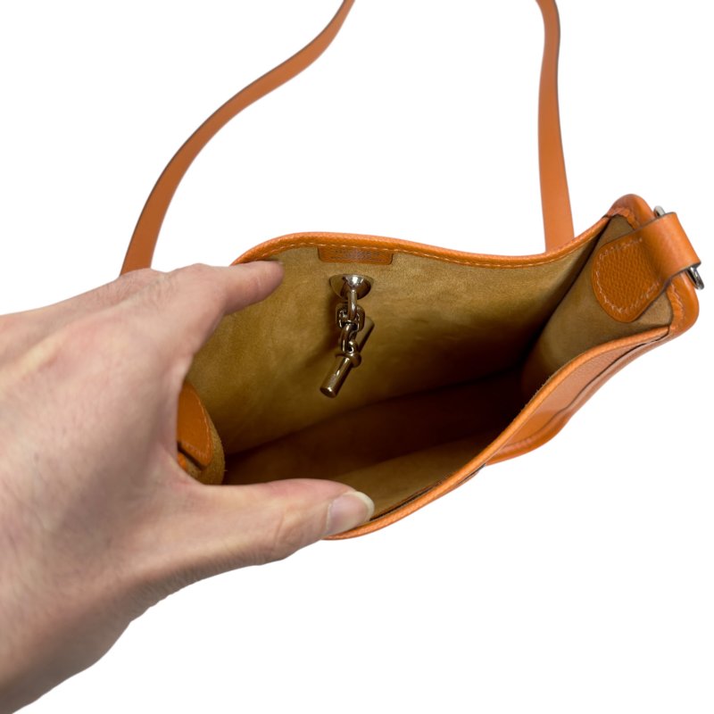 HERMES 中古 Vespa 斜揹袋 框H刻-17