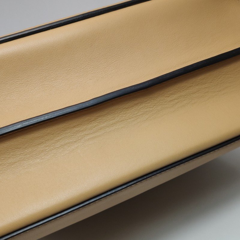 Fendi Peekaboo躲貓貓中號牛皮純色扭鎖子母包斜挎包-14