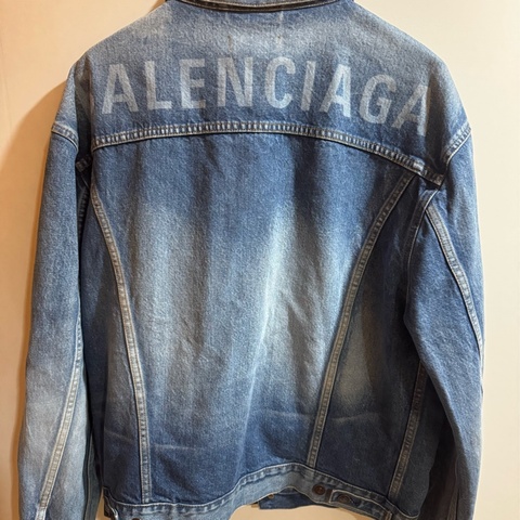 Balenciaga 巴黎世家牛仔外套