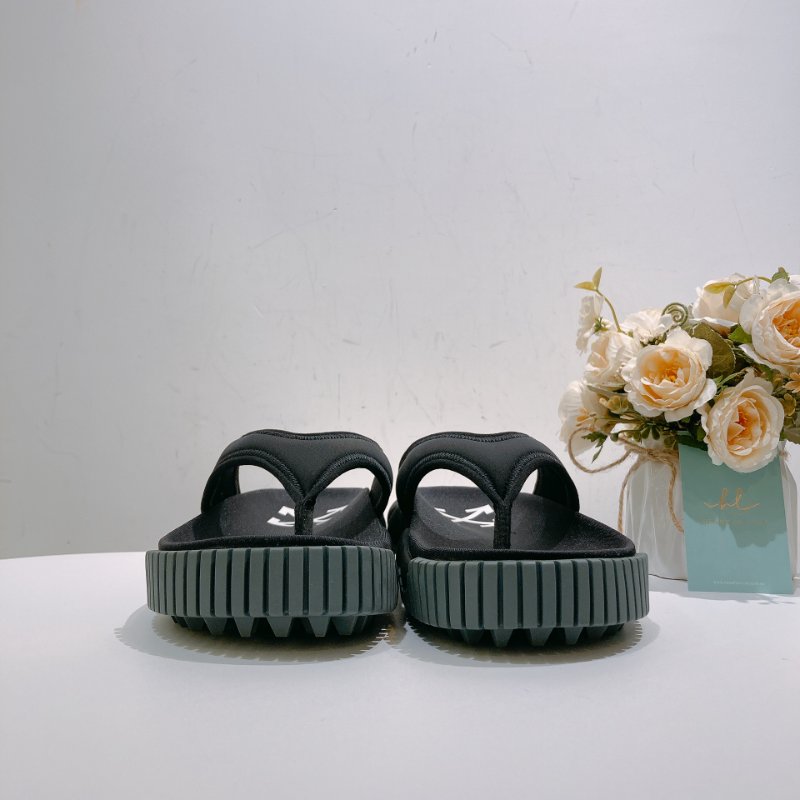TW4622 Off-White 沙灘拖鞋男裝黑色 Oddsy Minimal Beach Sandals 碼數39 未使用品-3