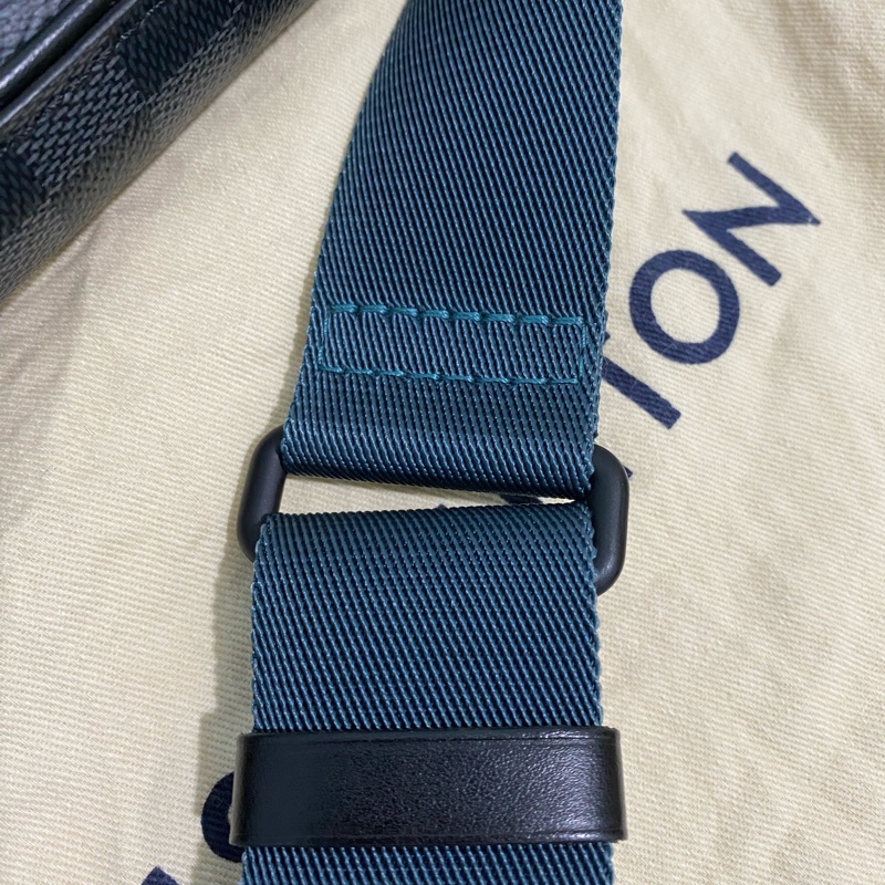 Louis Vuitton 黑棋盤格帆布拉鍊郵差包-20