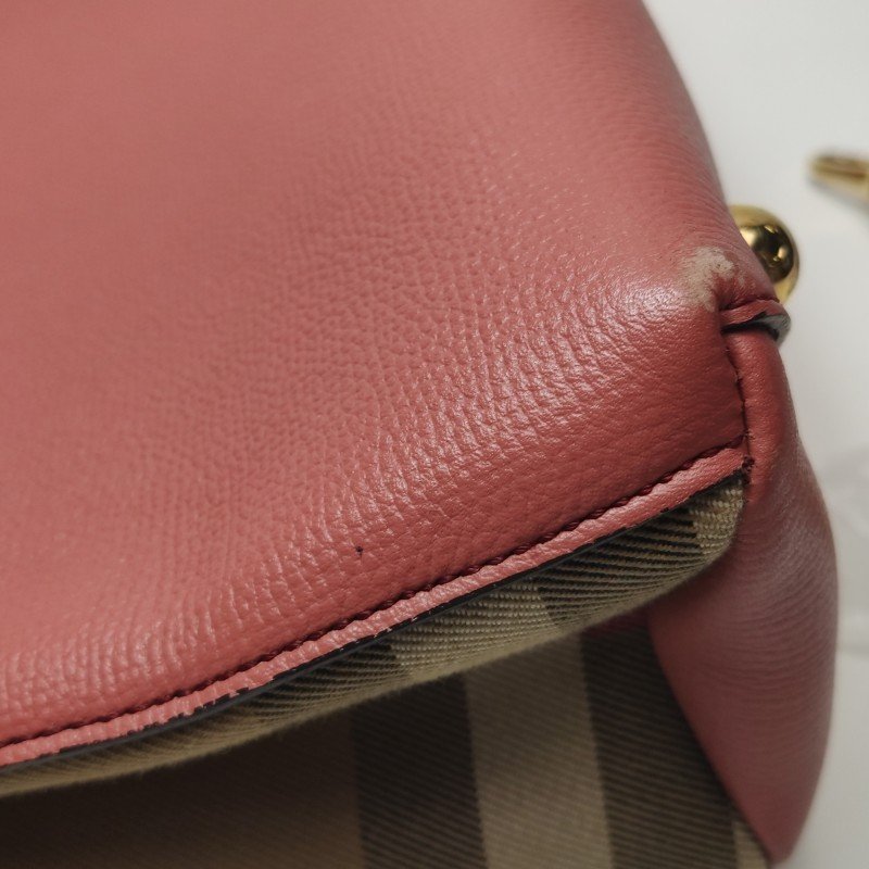 Burberry The Banner班納小號牛皮帆布純色雙搭扣字母logo斜挎包單肩包-16