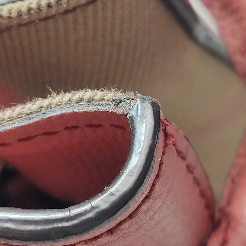 Burberry The Banner班納小號牛皮帆布純色雙搭扣字母logo斜挎包單肩包-21