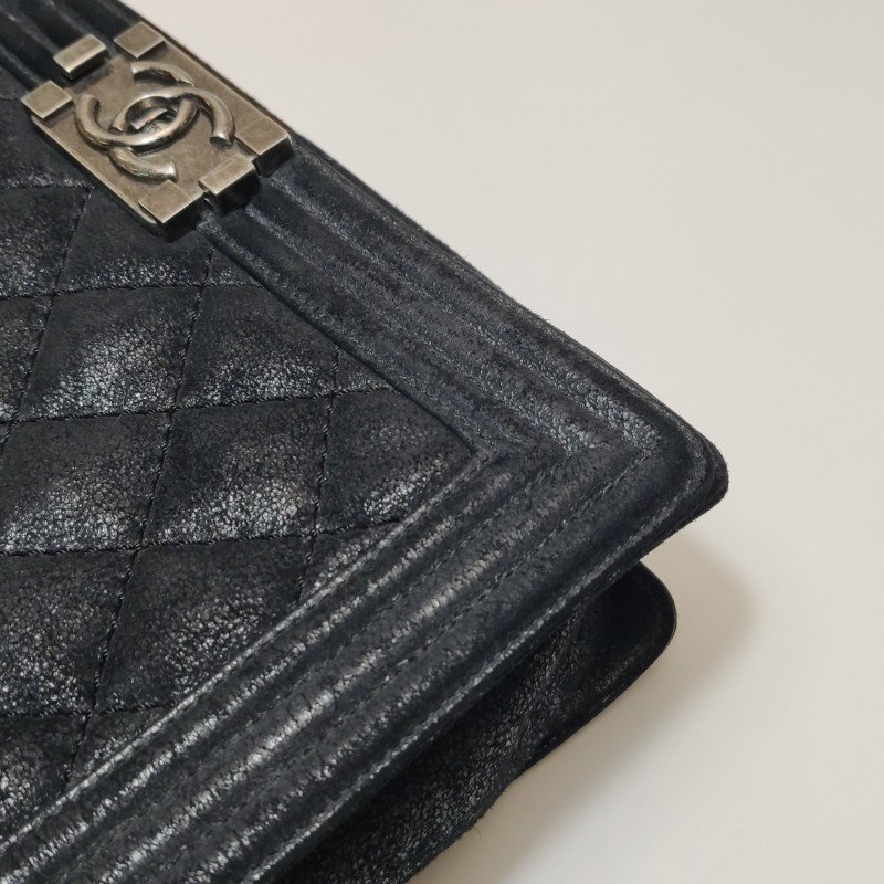 Chanel Leboy季節限定款大號磨砂皮菱格絎縫方形雙C鎖扣斜挎包單肩包-17