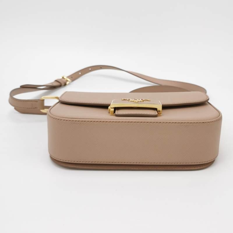 Prada Embleme牛皮純色字母Logo徽標單肩包-5