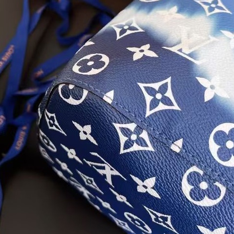 【近新閒置品】路易威登LV NeoNoe 夏日扎染系列藍白漸變水桶包 束口單肩包-10