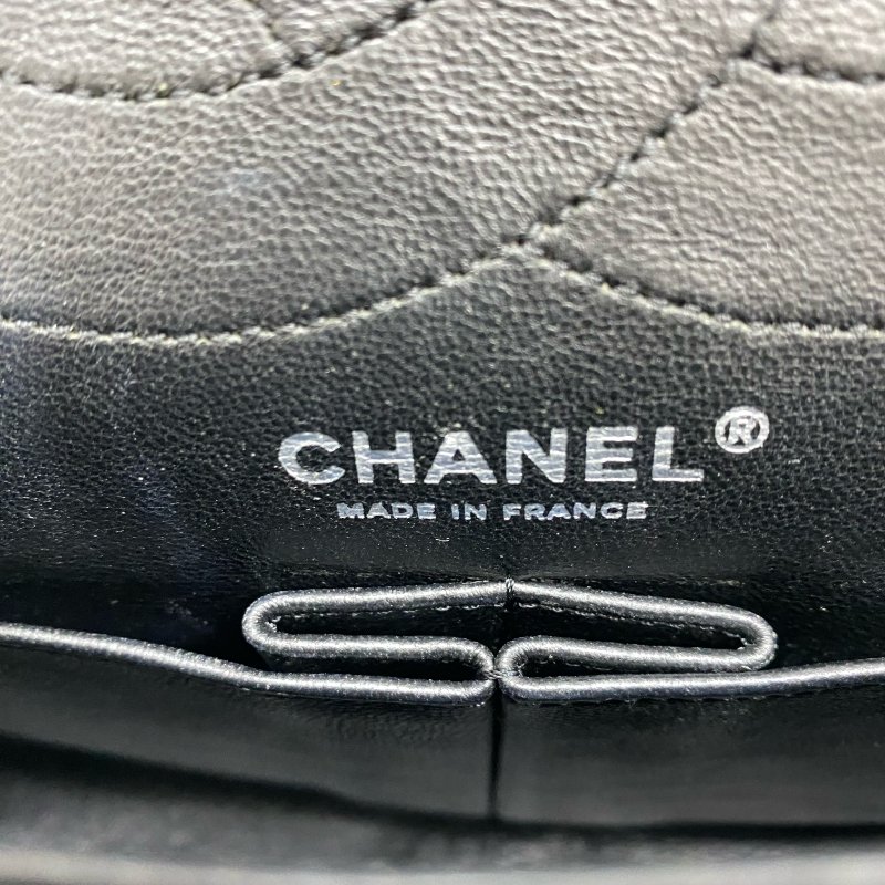 △ Chanel 香奈兒 2.55 Maxi Black Enamel Ruthenium-Finish Metal Chain Shoulder Bag No.14 2.55黑色漆皮鍍釕金屬鎖鏈肩背袋No.14 - 257023146-19