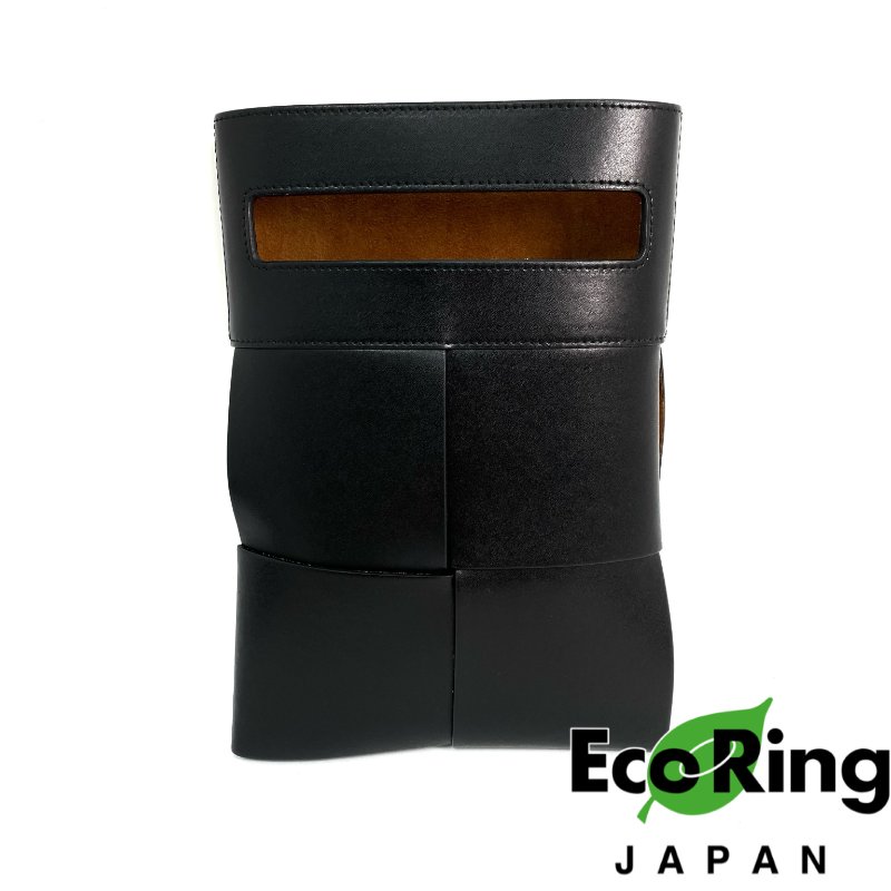 △ Bottega Vaneta 寳緹嘉 Black Lambskin Maxi Cassette Shoulder Bag 黑色小羊皮肩背袋 - 257024008-0