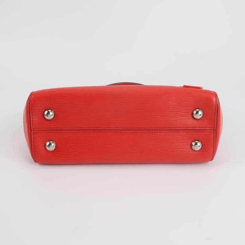 Louis Vuitton(LV)ClunyBB牛皮水波紋翻蓋斜挎包單肩包-5