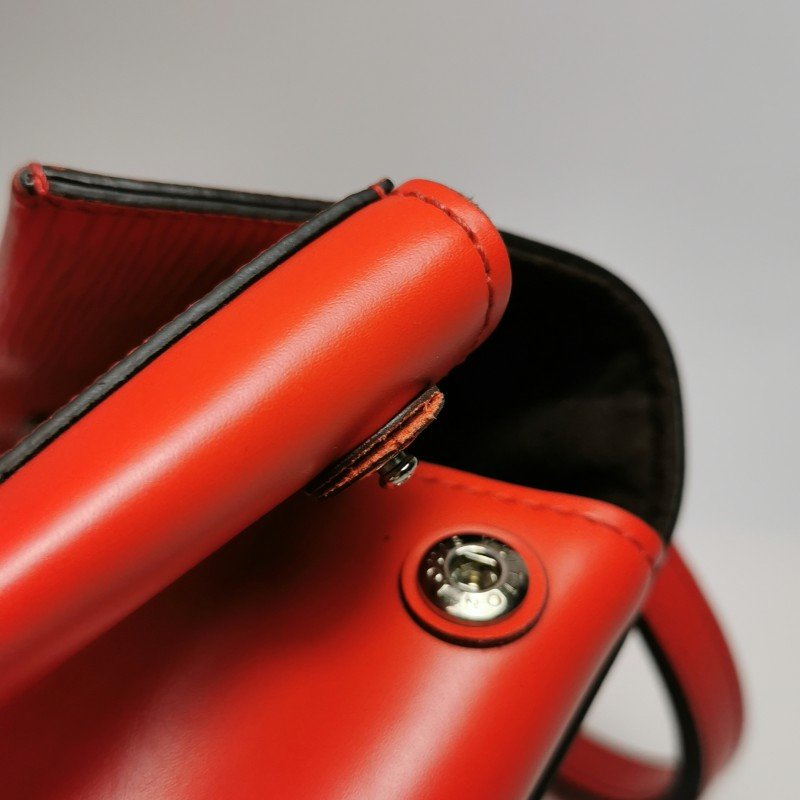 Louis Vuitton(LV)ClunyBB牛皮水波紋翻蓋斜挎包單肩包-21