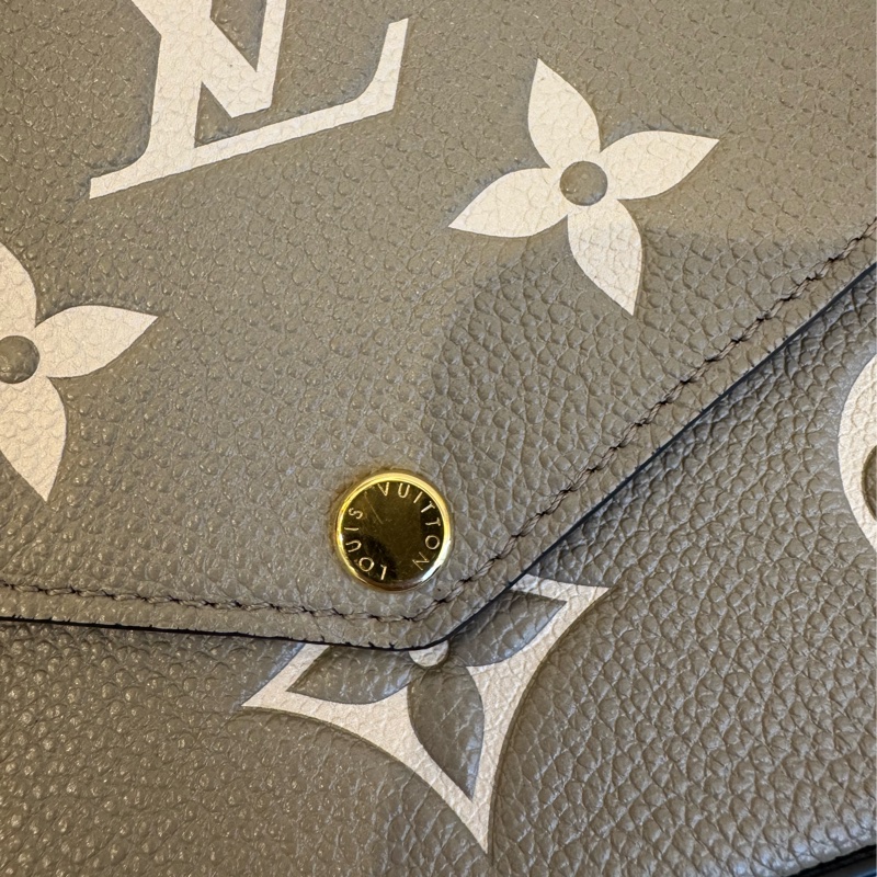 LV斑鳩灰三合一WOC 最經典必收款❤️❤️-10