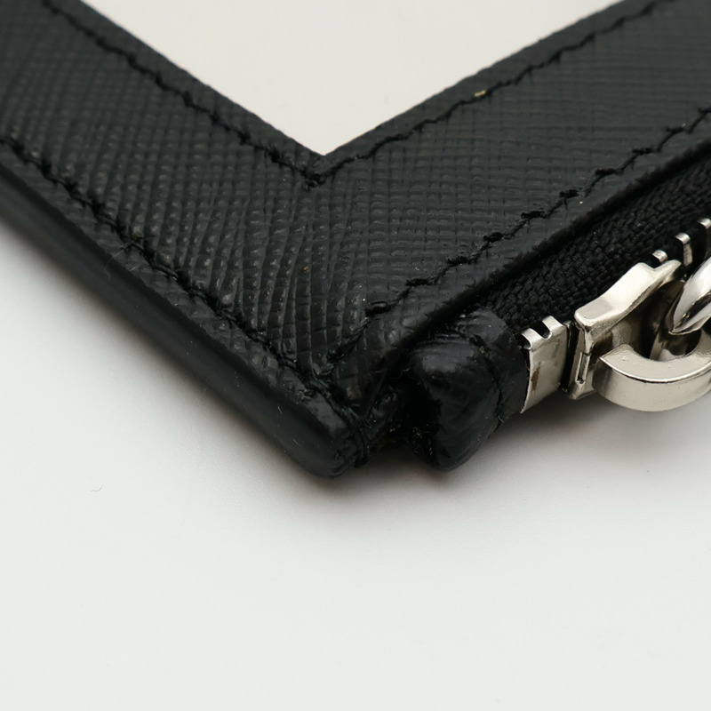 PRADA 皮革Card Case銀扣卡片套-12