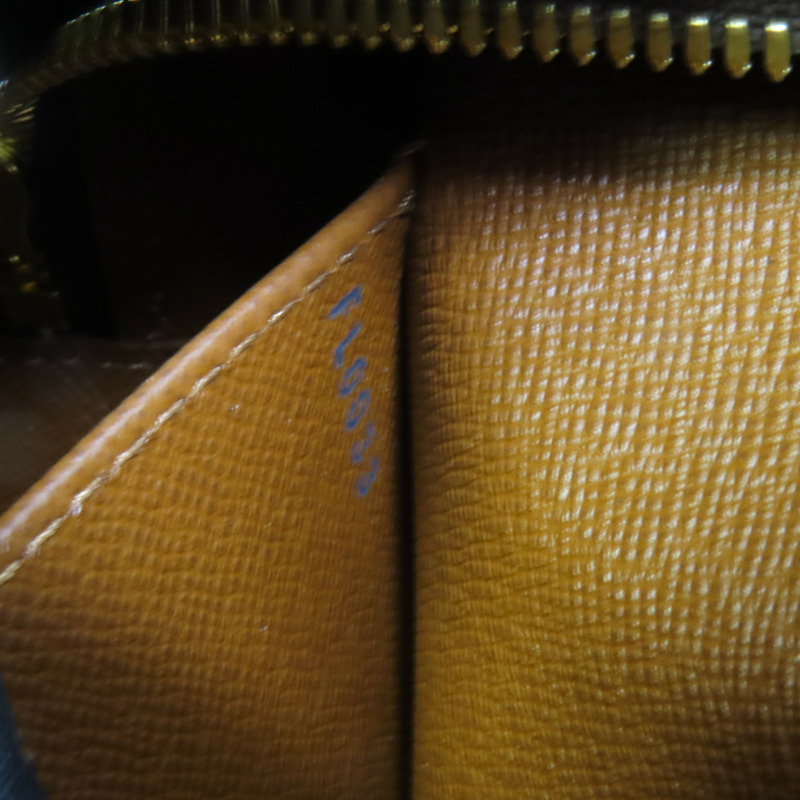 LOUIS VUITTON Monogram Cite MM金扣肩背袋-9