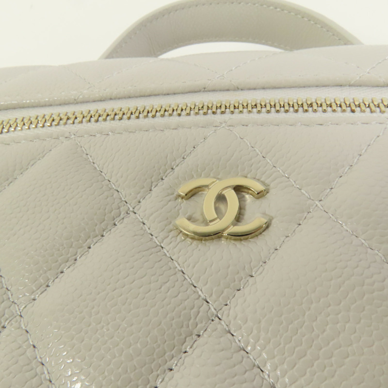 CHANEL 牛皮皮革Vanity Case金扣鏈帶手挽肩背兩用袋-5