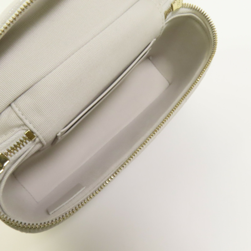 CHANEL 牛皮皮革Vanity Case金扣鏈帶手挽肩背兩用袋-6