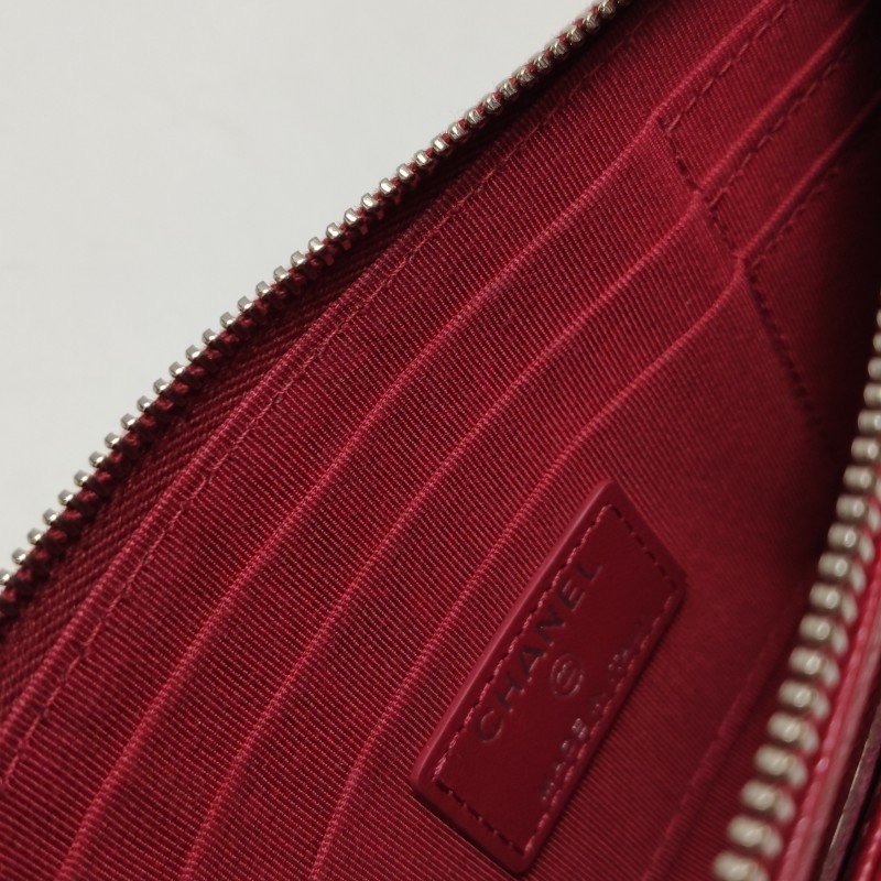 Chanel牛皮純色菱格絎縫雙C logo錢包-7