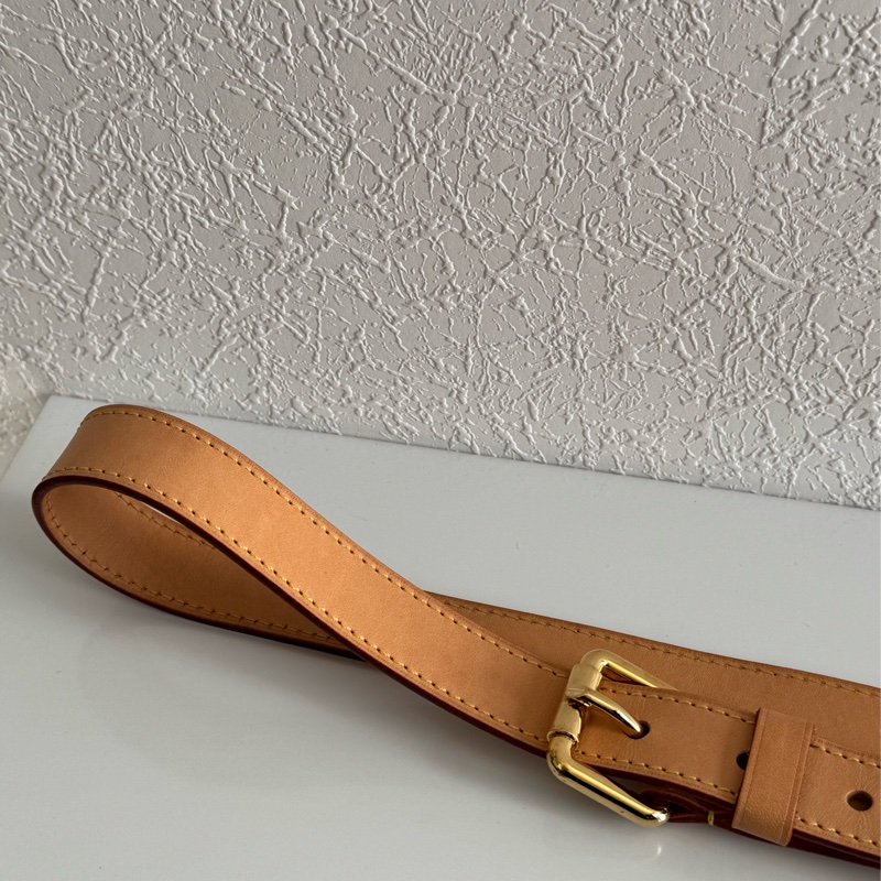 LV背帶 超好用~長度可以調節❤️-2