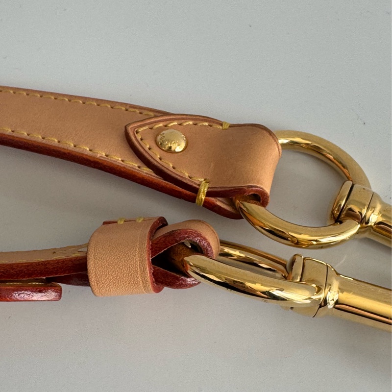 LV背帶 超好用~長度可以調節❤️-14