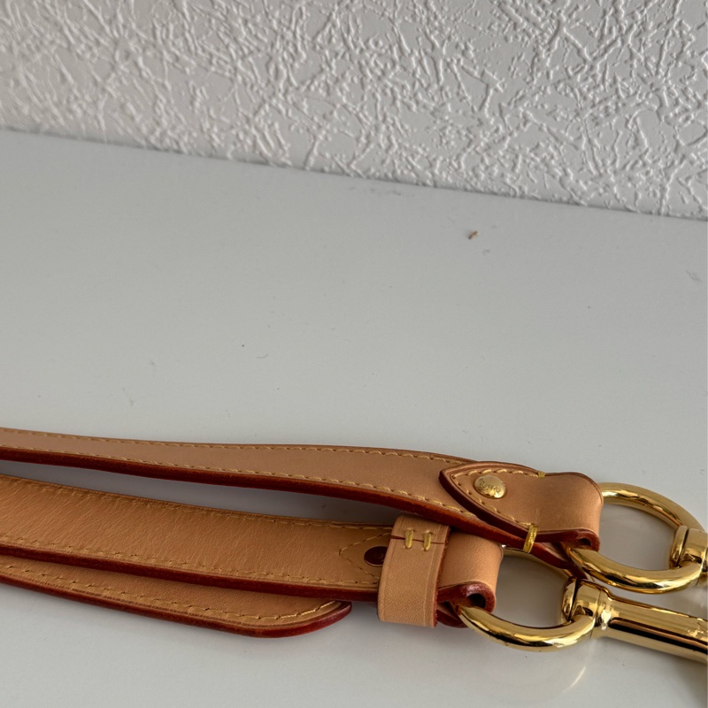 LV背帶 超好用~長度可以調節❤️-17