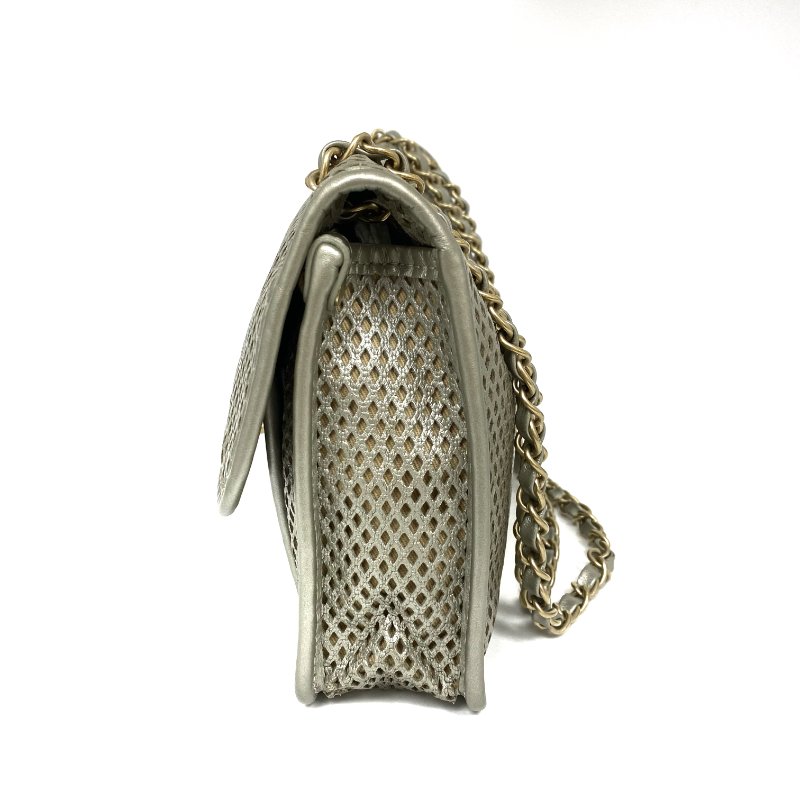 △ Chanel 香奈兒 Silver Perforated Calfskin Gold Tone Metal Chain Shoulder Bag No.17 銀色穿孔小牛皮金色金屬鏈條肩背袋 No.17 -257024591-3