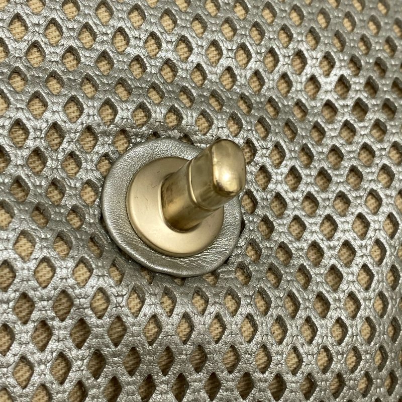 △ Chanel 香奈兒 Silver Perforated Calfskin Gold Tone Metal Chain Shoulder Bag No.17 銀色穿孔小牛皮金色金屬鏈條肩背袋 No.17 -257024591-14