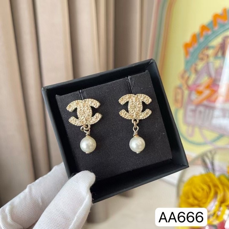 香奈兒耳釘-0