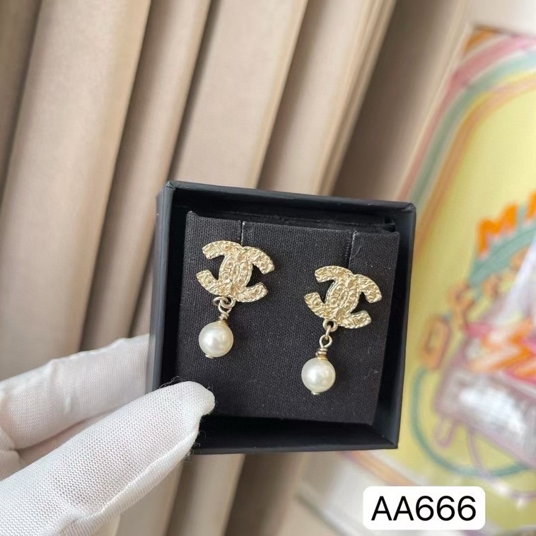 香奈兒耳釘-2