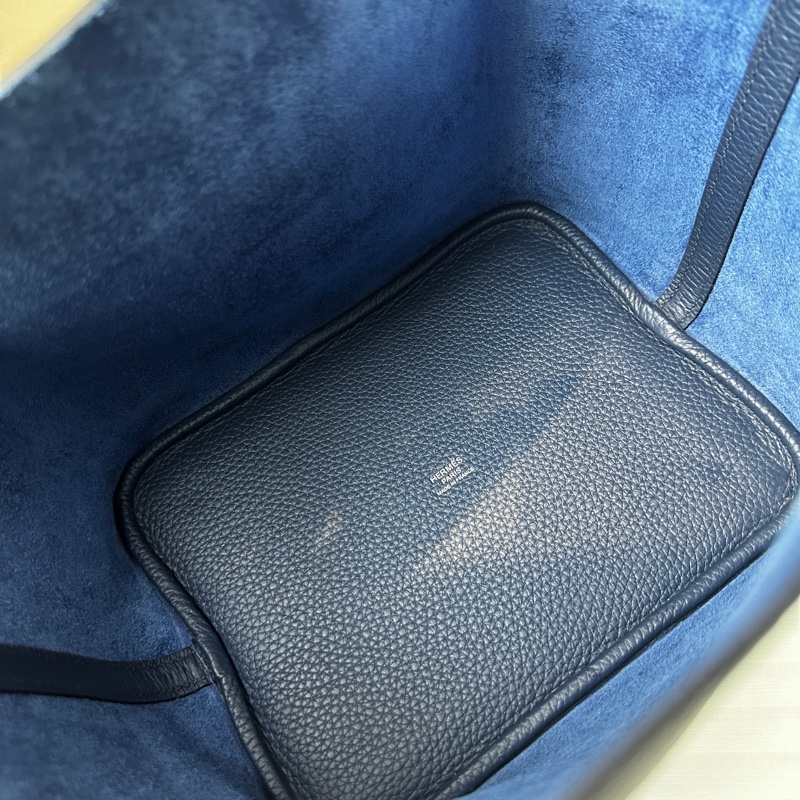 閒置全新 愛馬仕/Hermes Picotin Lock 18 藍色菜籃子手提水桶包23x18x23cm-13