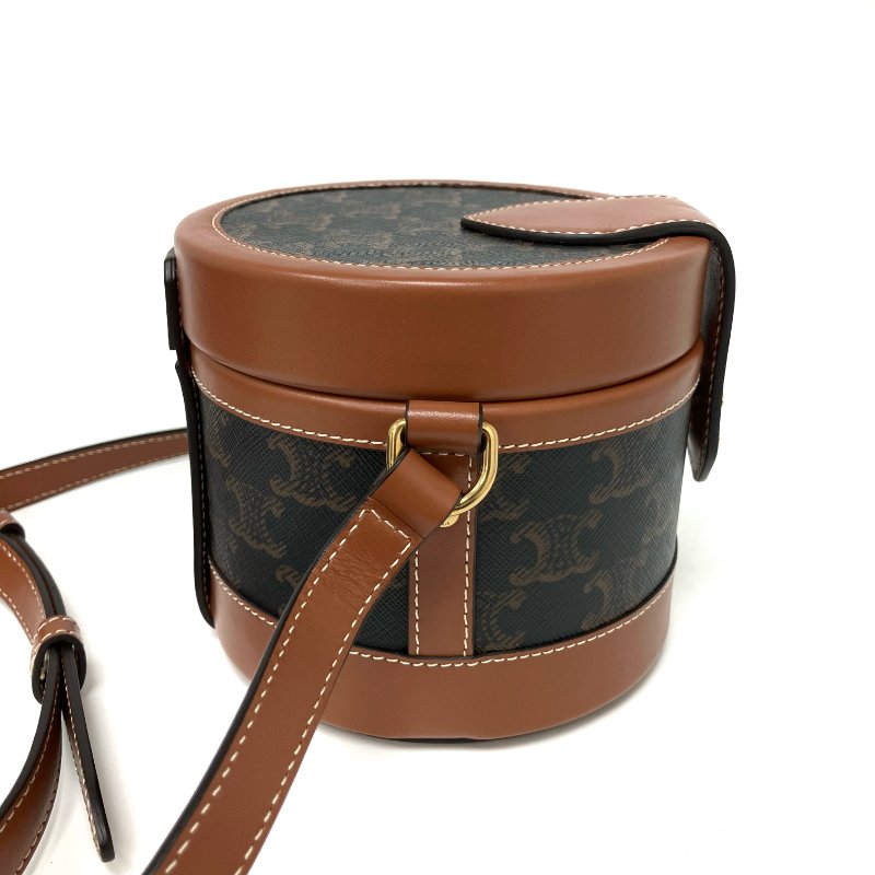 △ Celine 思琳 Tambour Brown Coated Canvas Calfskin Triomphe Shoulder Bag 啡色塗層帆布小牛皮肩背袋 -257025092-3