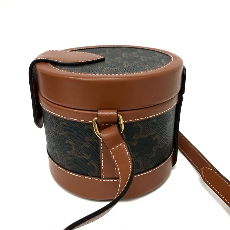 △ Celine 思琳 Tambour Brown Coated Canvas Calfskin Triomphe Shoulder Bag 啡色塗層帆布小牛皮肩背袋 -257025092-5