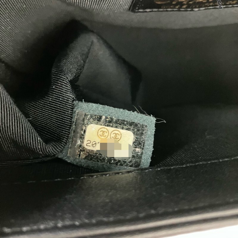 △ Chanel 香奈兒 Boy Black Calfskin Gold Tone Ruthenium-Finish Metal Chain Shoulder Bag No.22 A67085 黑色小牛皮金色鍍釕金屬鏈條肩背袋 No.22 A67085 -257025031-19