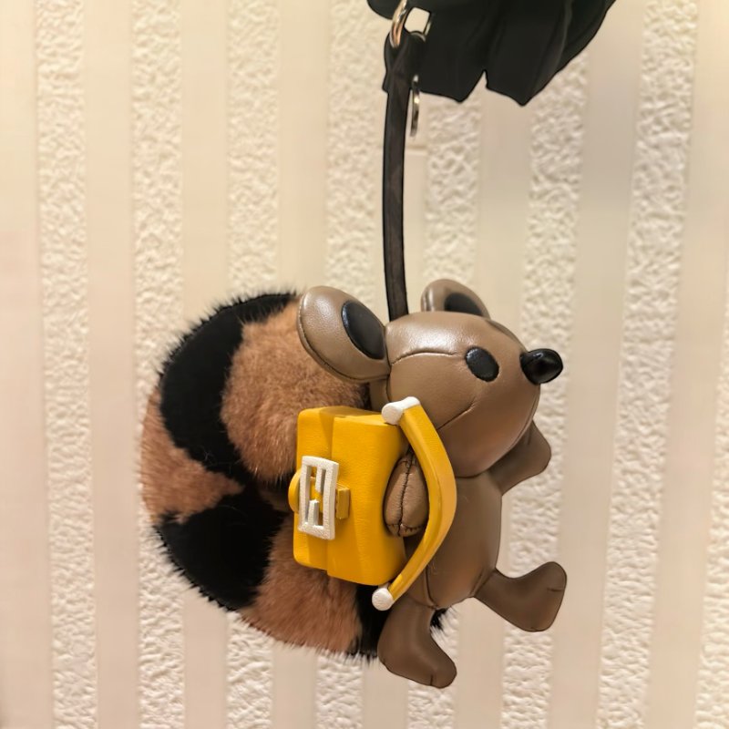 🎉新品好折扣✨Fendi 7AS410 Furette 拼色貂毛棕色造型吊飾-2