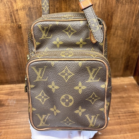 Louis Vuitton Monogram 斜挎包
