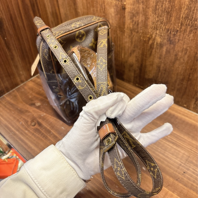 Louis Vuitton Monogram 斜挎包-6