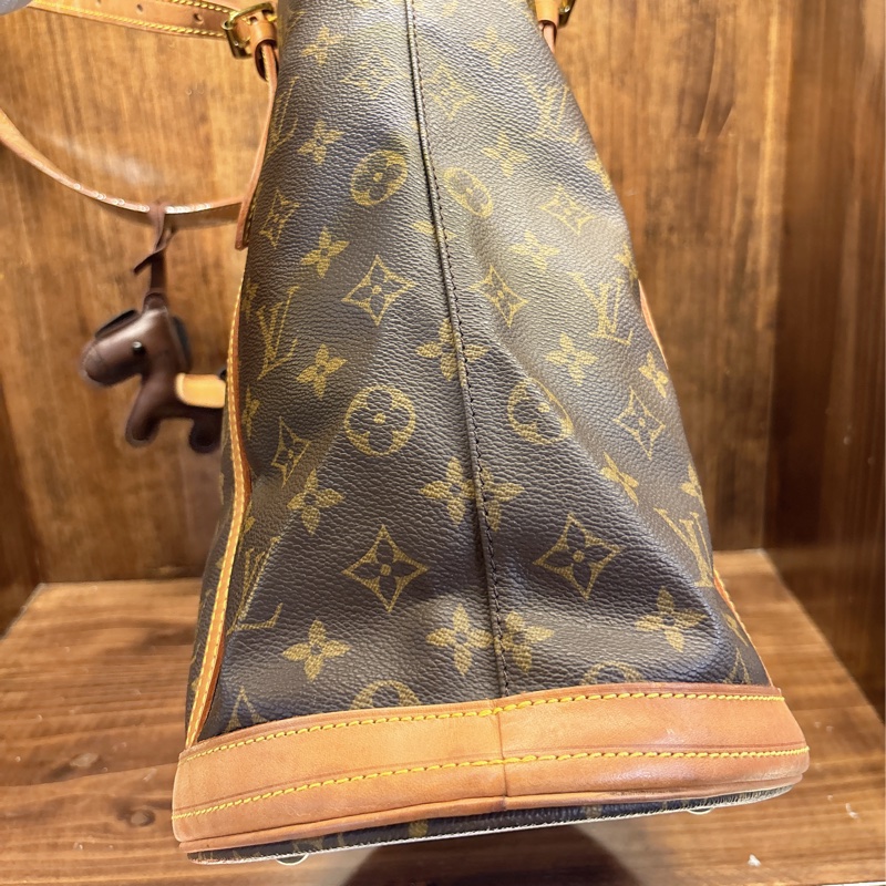Louis Vuitton Monogram Bucket Bag-2